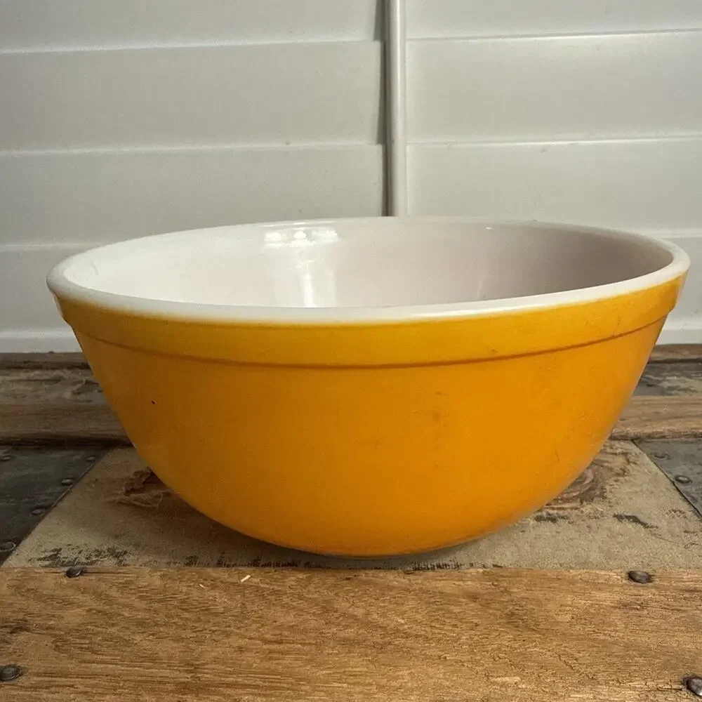 Vintage Pyrex Yellow Milk Glass Mixing Bowl